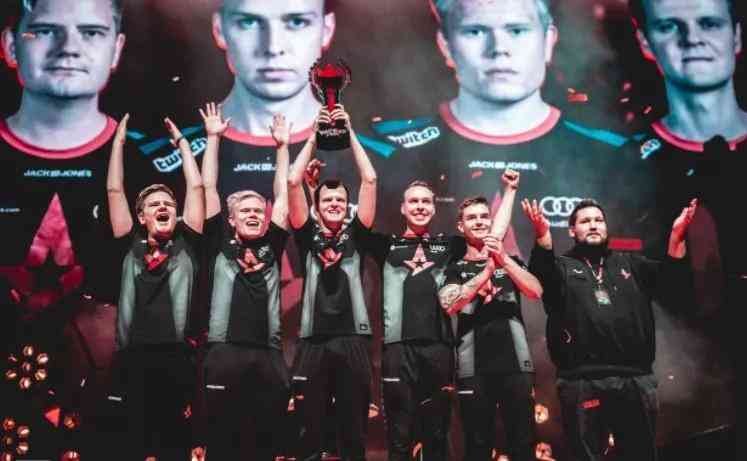 实展现了球 实展现了球